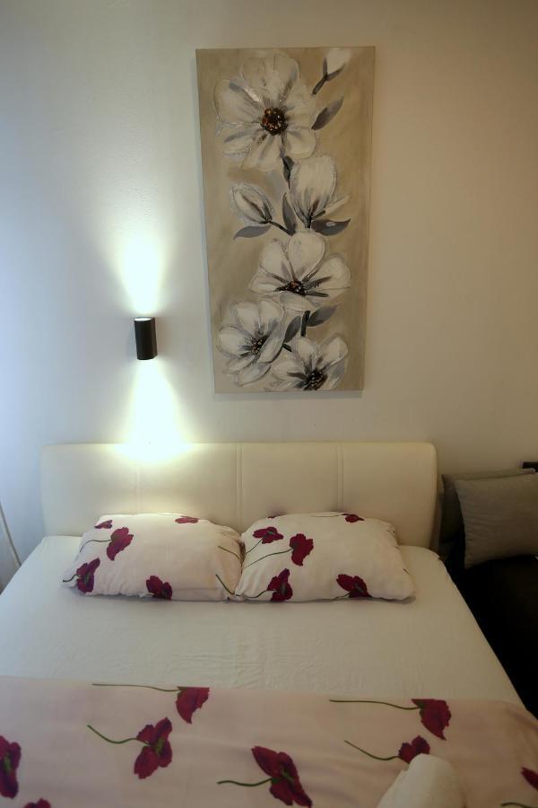 Apartments Rooms Fontane Trnje - Free Parking 자그레브 외부 사진